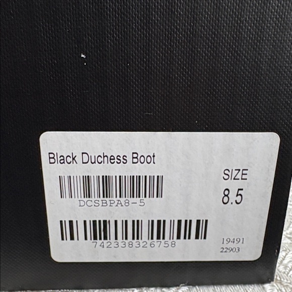 THURSDAY BOOTS - DUCHESS IN BLACK 8.5 NEW - Picture 6 of 8